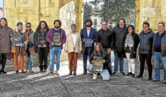 Los protagonistas de La Pasión presentaron ayer martes el espectáculo cultural durangarra.