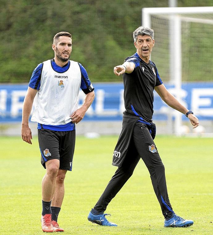 Imanol Alguacil y Joseba Zaldua, durante un entrenamiento en Zubieta la semana pasada.