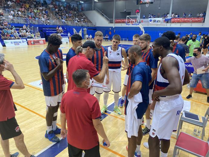 Dusko Ivanovic, durante un tiempo muerto ante el Fuenlabrada en el partido del 4 de septiembre