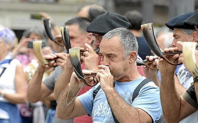 Albokarien emanaldi bat. | ARGAZKIA: JOSÉ MARI MARTÍNEZ