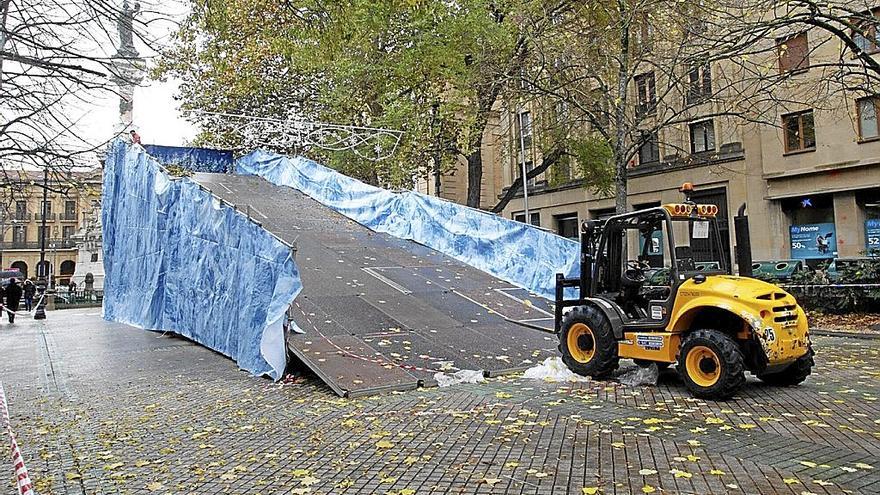 El tobogán gigante vuelve a Sarasate por Navidad.