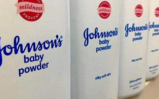 Polvos de talco de bebé de la marca Jonhson&Jonhson. | FOTO: E.P. Polvos de talco de bebé de la marca Jonhson&Jonhson. | FOTO: E.P.