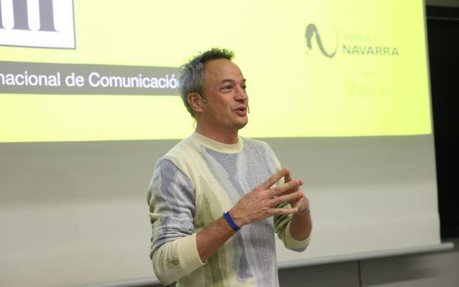El chef Sergio Torres, copropietario de Cocina Hermanos Torres, durante su intervenci&oacute;n en el congreso #WineCom.
