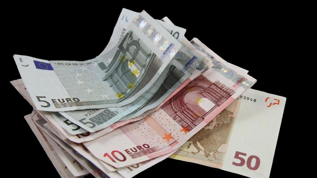 Imagen de varios billetes