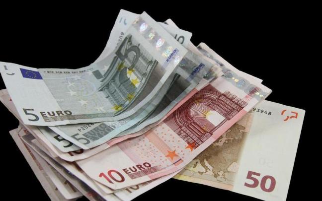 Imagen de varios billetes