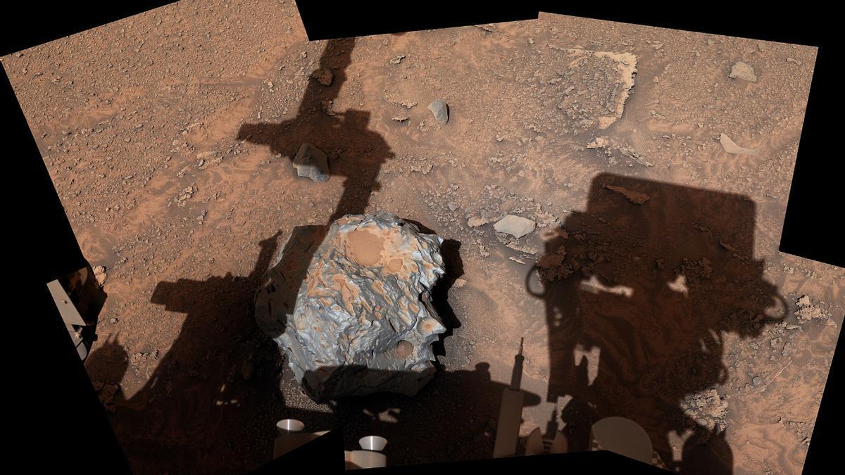 El rover Curiosity de la NASA encuentra un meteorito metálico en Marte