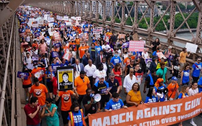 Protesta en Nueva York contra las armas, organizada por March For Our Lives. Protesta en Nueva York contra las armas, organizada por March For Our Lives.