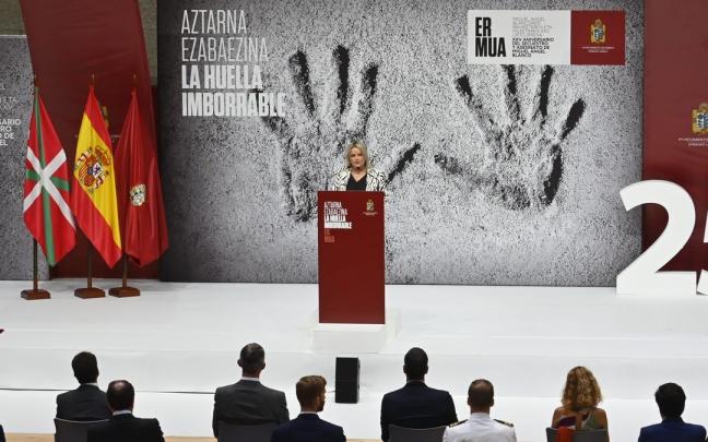 Marimar Blanco durante su intervención en el homenaje a su hermano, el edil Miguel Ángel Blanco. Marimar Blanco durante su intervención en el homenaje a su hermano, el edil Miguel Ángel Blanco.