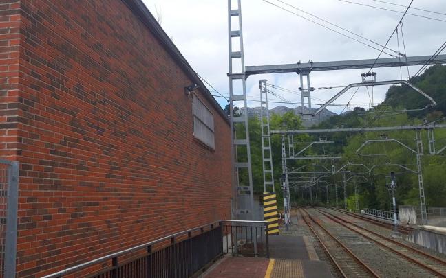 Las vías del tramo que atraviesa Karrantza.