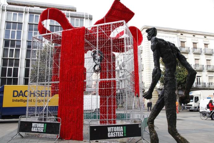 Decoración navideña auspiciada por Gasteiz On y ajena a esta información.