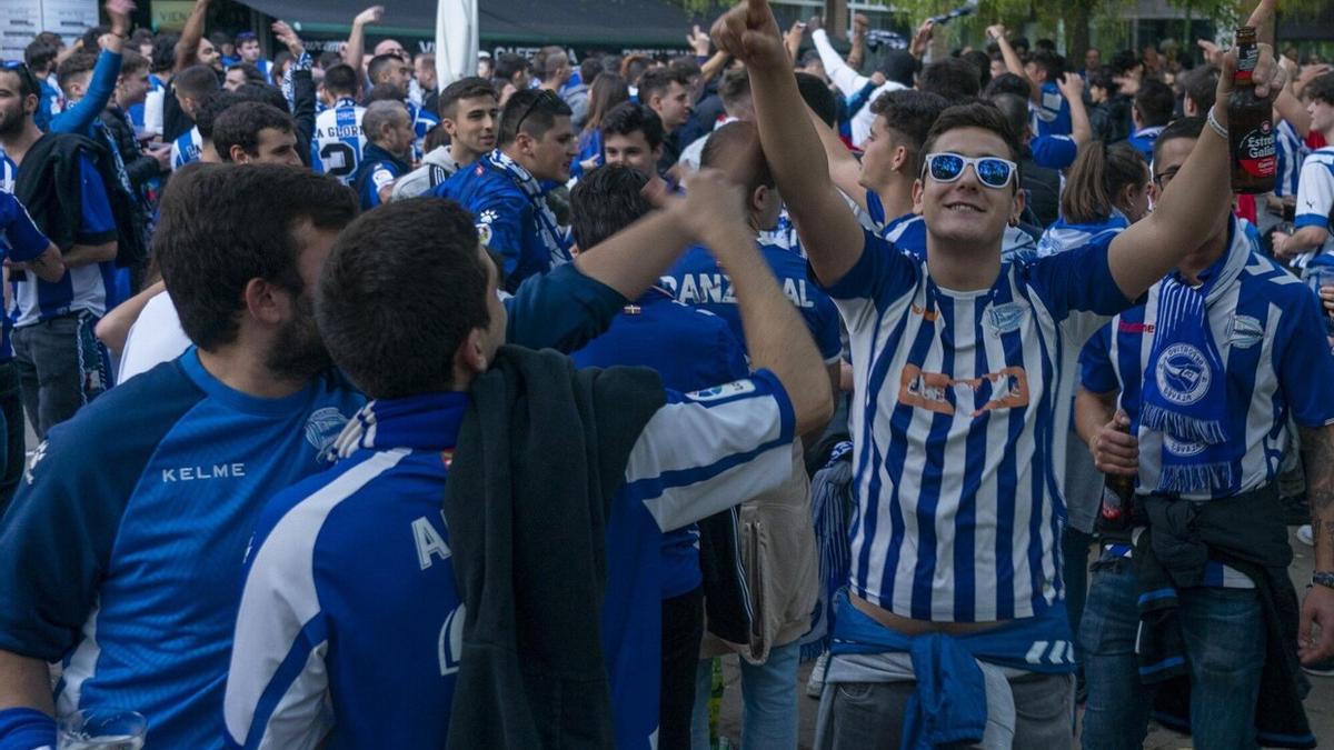 Afición del Alavés.