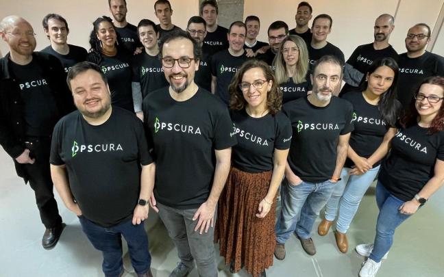 Equipo de Enigmedia, ahora Opscura, en Donostia.