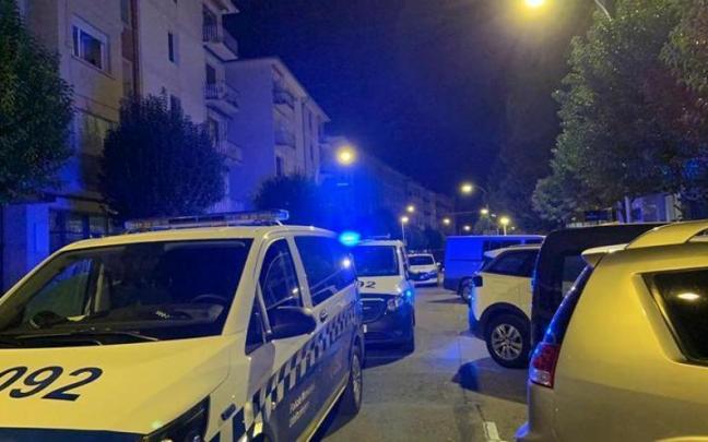 Imagen de archivo de unos veh&iacute;culos de la Polic&iacute;a Municipal de Pamplona