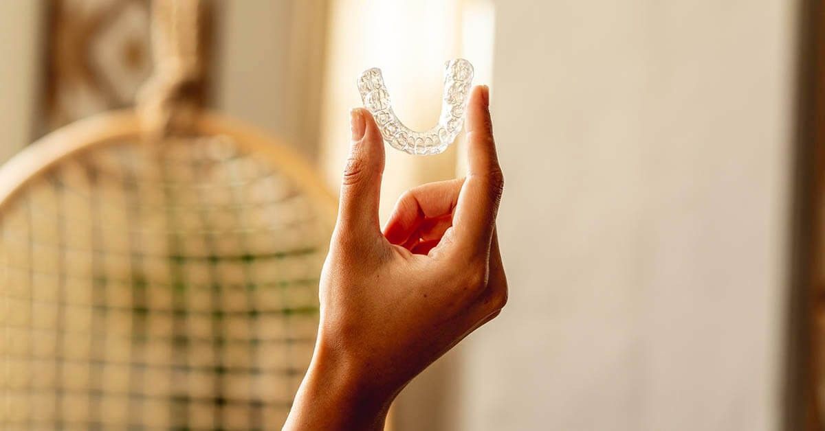 Alineador transparente para corregir el diastema.