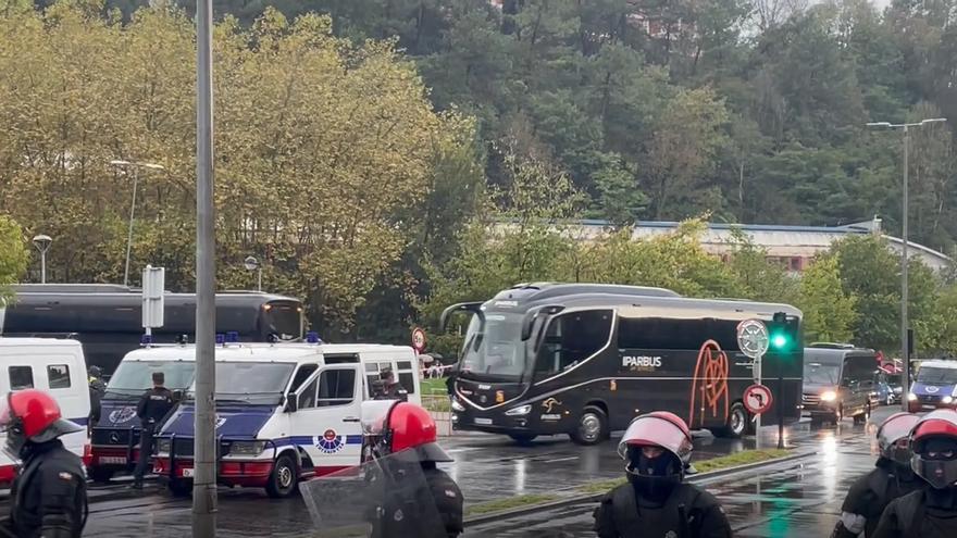 Llegada del Manchester United a Anoeta