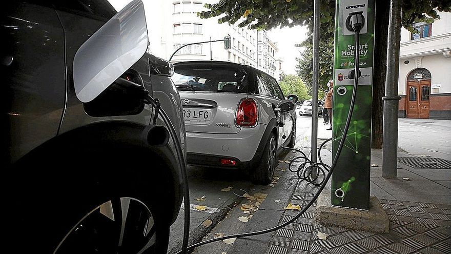 Un punto de recarga de coches eléctricos.