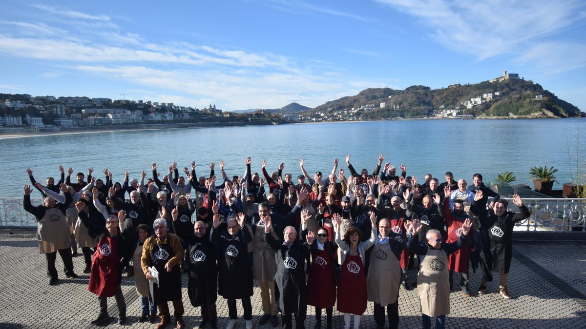 Presentación de la campaña de Zaporeak para captar socios que le permitan financiar su labor en Lesbos con los refugiados