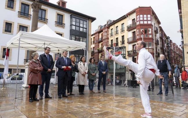 Bilbok ohiko omenaldia egin dio Miguel de Unamunori