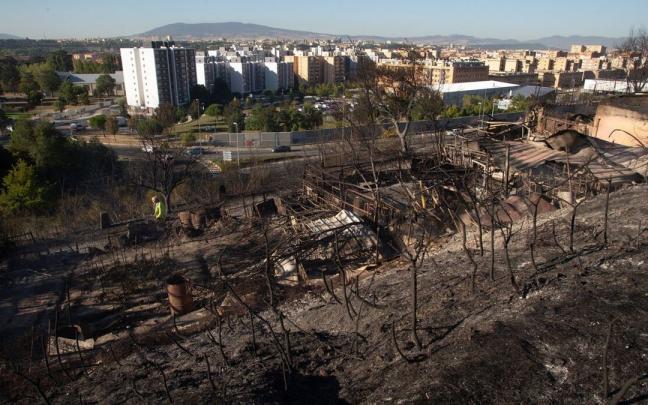 El monte Ezkaba, arrasado por el incendio El monte Ezkaba, arrasado por el incendio