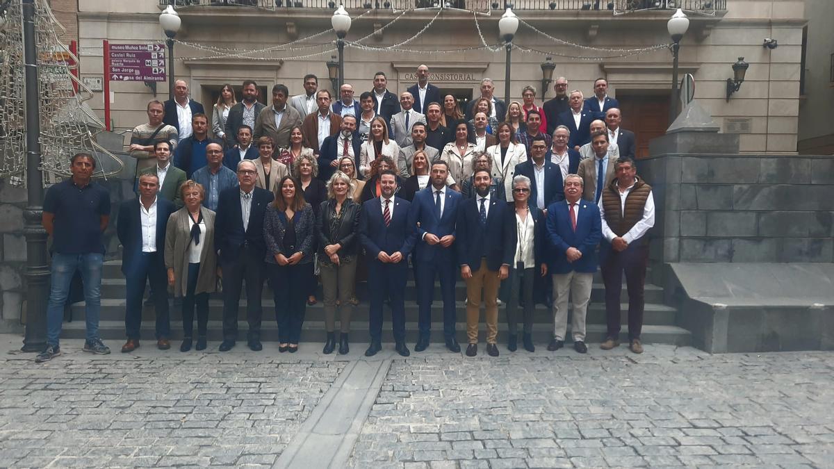 Representantes de todos los municipios