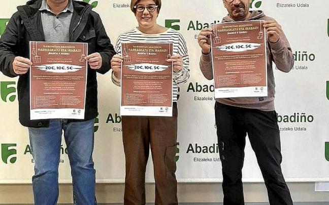 I&ntilde;aki Rekalde, Lorea Iriondo y Mikel Petite. | FOTO: DEIA