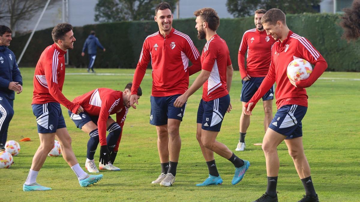 Los jugadores de Osasuna, en Tajonar.