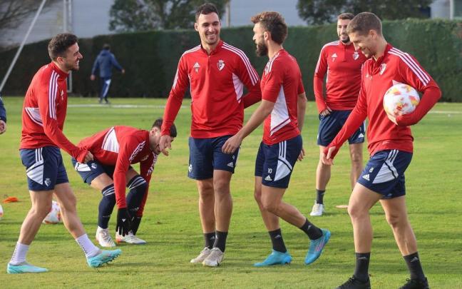 Los jugadores de Osasuna, en Tajonar.