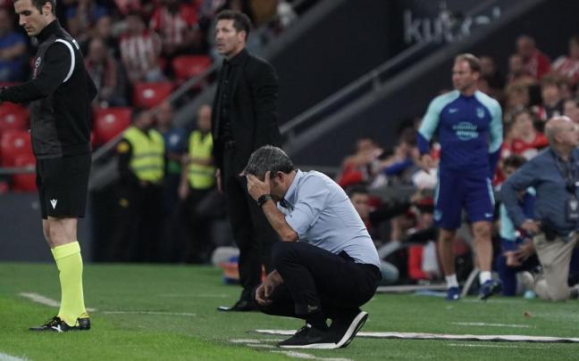 Valverde se lamenta en la zona técnica.