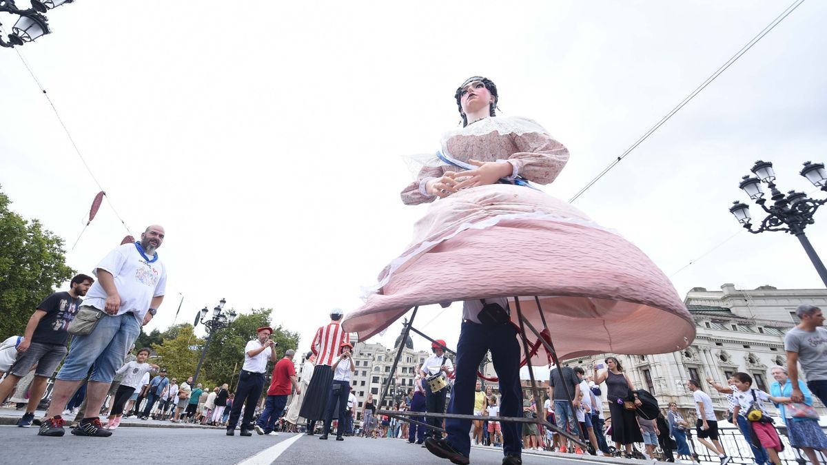 Gastronomía, cabezudos y música en cada esquina: así ha sido la tercera jornada de Aste Nagusia