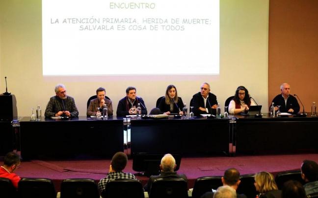 Representantes del Foro Médico de Atención Primaria de Navarra, durante el encuentro celebrado el miércoles en el Colegio de Médicos. Representantes del Foro Médico de Atención Primaria de Navarra, durante el encuentro celebrado el miércoles en el Colegio de Médicos.