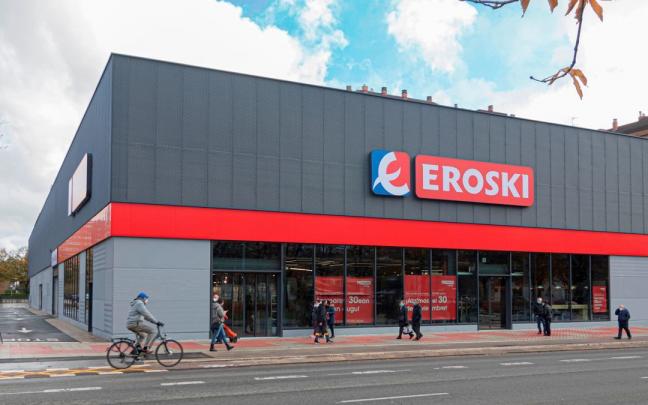 Imagen de archivo de un supermercado Eroski. Imagen de archivo de un supermercado Eroski.