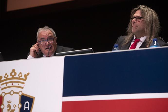 César Muniáin, en una asamblea.