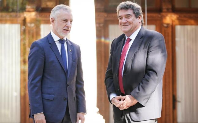 El lehendakari, Iñigo Urkullu, y el ministro de la Seguridad Social, José Luis Escrivá El lehendakari, Iñigo Urkullu, y el ministro de la Seguridad Social, José Luis Escrivá