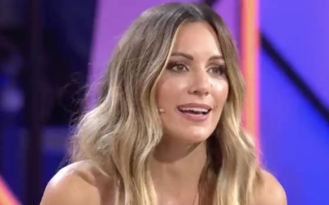 Edurne en el plató de 'Déjate Querer'. Edurne en el plató de 'Déjate Querer'.