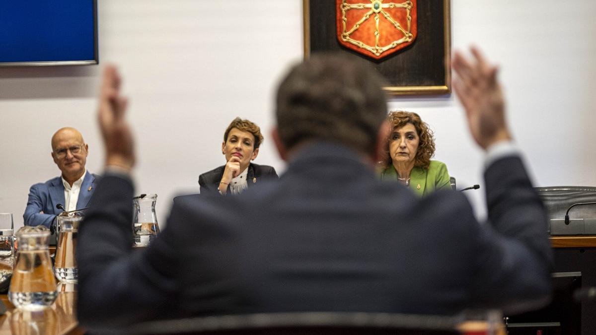 La presidenta María Chivite, durante su comparecencia en el Parlamento de Navarra.