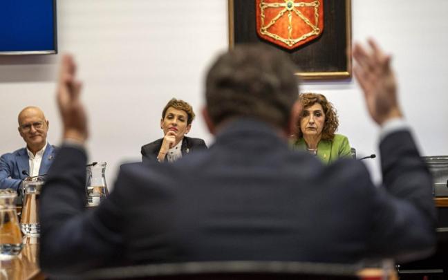 La presidenta María Chivite, durante su comparecencia en el Parlamento de Navarra. La presidenta María Chivite, durante su comparecencia en el Parlamento de Navarra.
