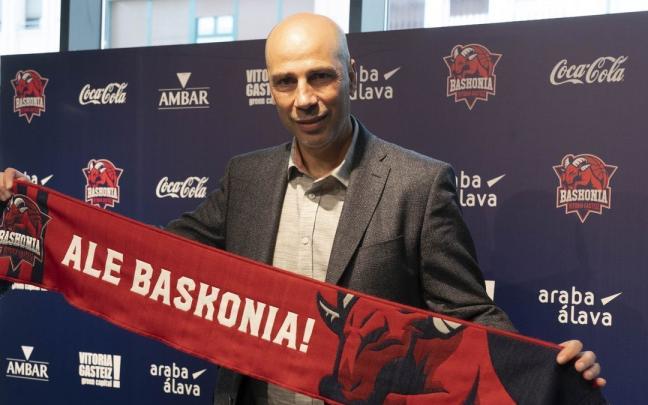 Joan Peñarroya, entrenador del Baskonia. Joan Peñarroya, entrenador del Baskonia.