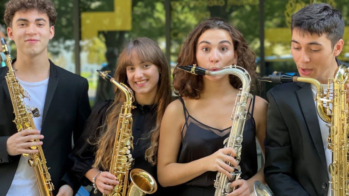 Cadenza Quartet, Musikenen osatutako musikari talde gaztea