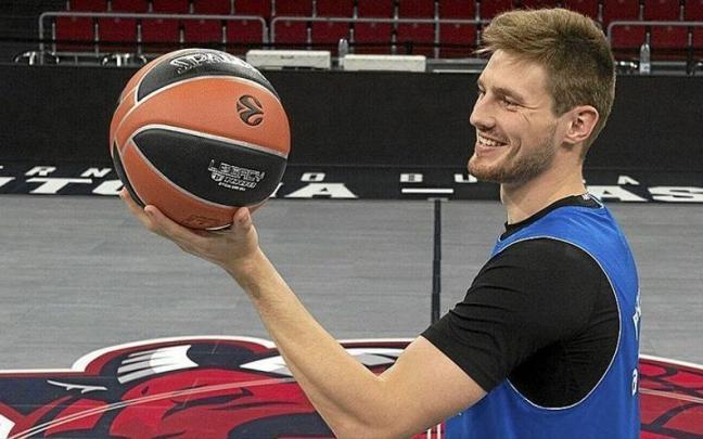 Arturs Kurucs, jugador del Cazoo Baskonia. Arturs Kurucs, jugador del Cazoo Baskonia.