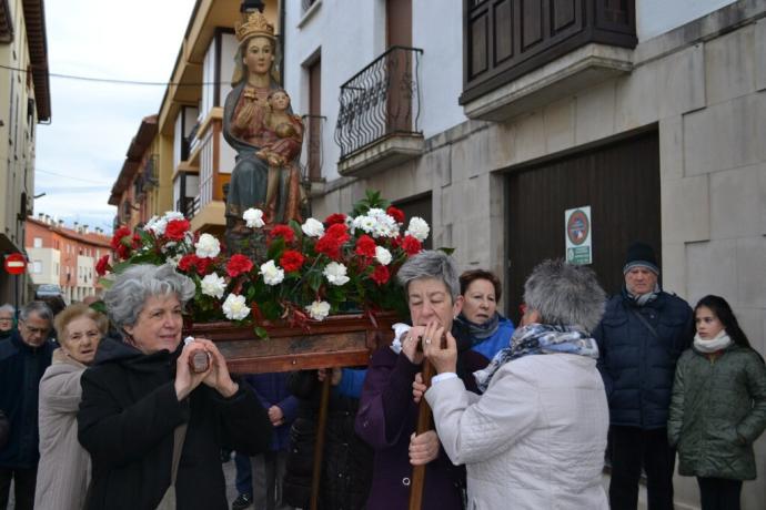 Procesión de la festividad de la Virgen de Sallurtegi del Lunes de Pascua de la Semana Santa en 2019.