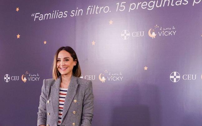 Tamara Falcó durante la presentación del libro "Familias sin filtro" en el Teatro Real. Tamara Falcó durante la presentación del libro "Familias sin filtro" en el Teatro Real.