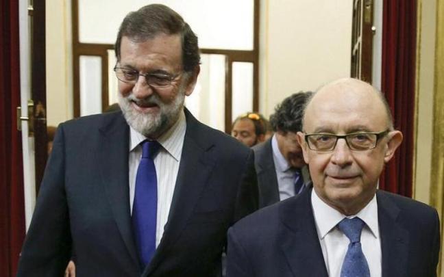 Rajoy y Montoro, en una imagen de archivo.