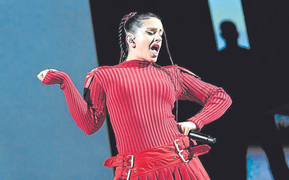 Rosalía, BECen eskainitako kontzertuan.