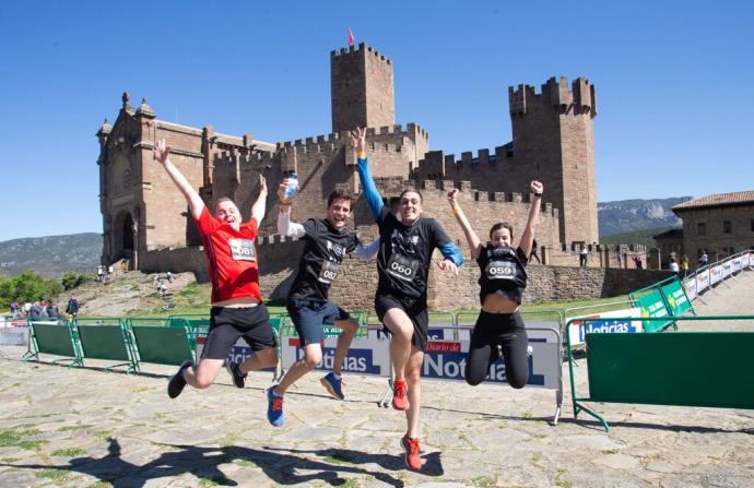 Atletas participantes en la carrera popular La Conquista del Castillo 2019.