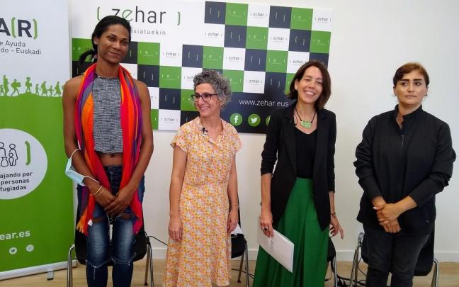 Fernanda Falcão, Elena Valverde, Arantza Chacón y Khatera Dadfer. Fernanda Falcão, Elena Valverde, Arantza Chacón y Khatera Dadfer.