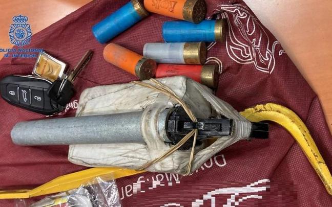 Foto del arma intervenida.