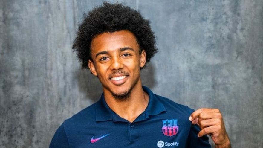 Jules Koundé ya es nuevo jugador del Barcelona.