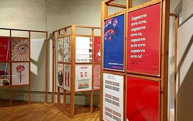 La exposici&oacute;n de carteles de fiestas de Hondarribia en 2021. | FOTO: N.G.