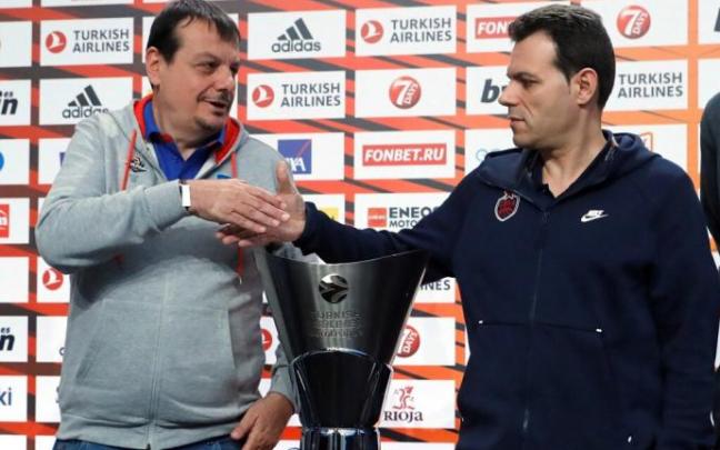 Ataman e Itoudis, entrenadores del Anadolu Efes y el CSKA, son dos de las personalidades que se han pronunciado sobre el conflicto bélico