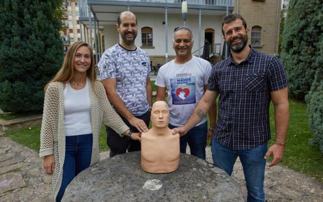 De izquierda a derecha: Edurne Larrasoaña, Aritz Azparren, Clint Jean Louis Fernández y Xabi Luna.